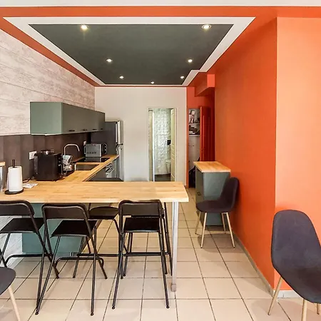3 Bedroom Cozy In 布赖迪讷