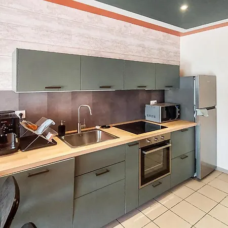 3 Bedroom Cozy In